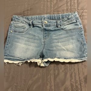 Member’s Mark Denim Shorts, Size 14/16